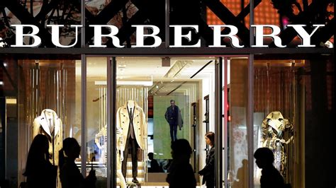 Burberry blue label and famous factory outlets street 